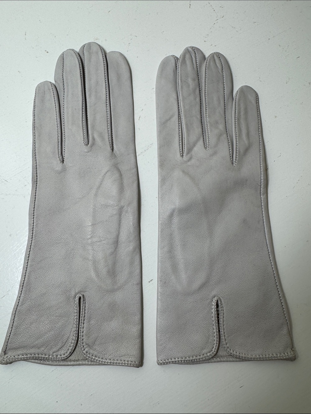 Rasajo gray leather gloves from Portugal. Vintage.